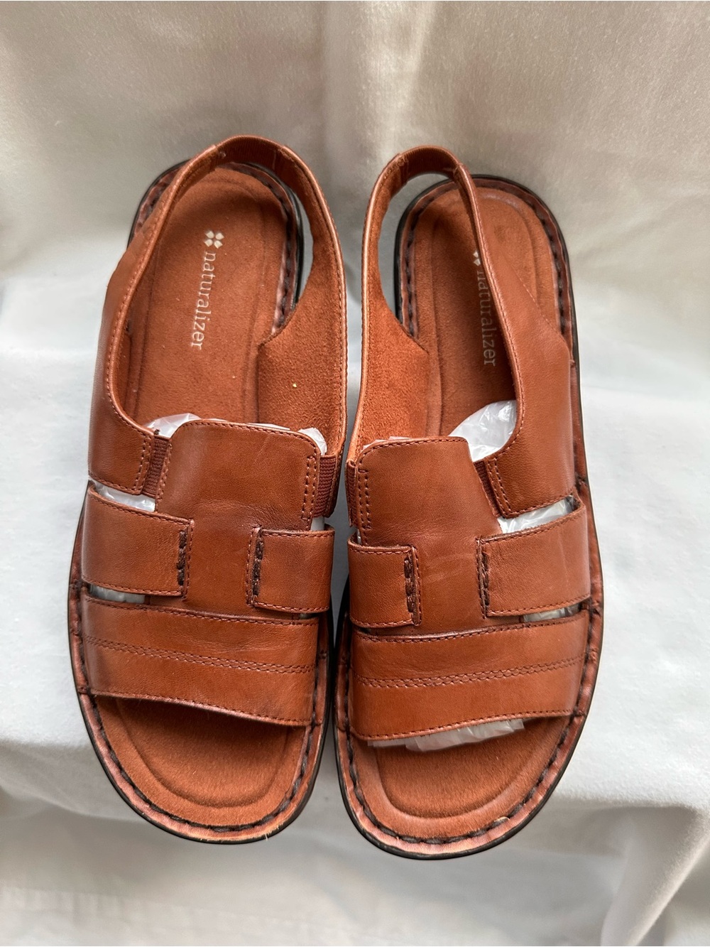 Naturalizer Tan Brown Leather Sandals. - Picture 2 of 10
